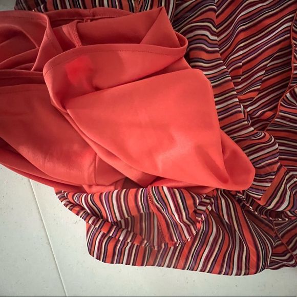 Bisou Bisou One Shoulder Striped Dress Fully Lined Ruffled Bodice Size 10 - Picture 7 of 9